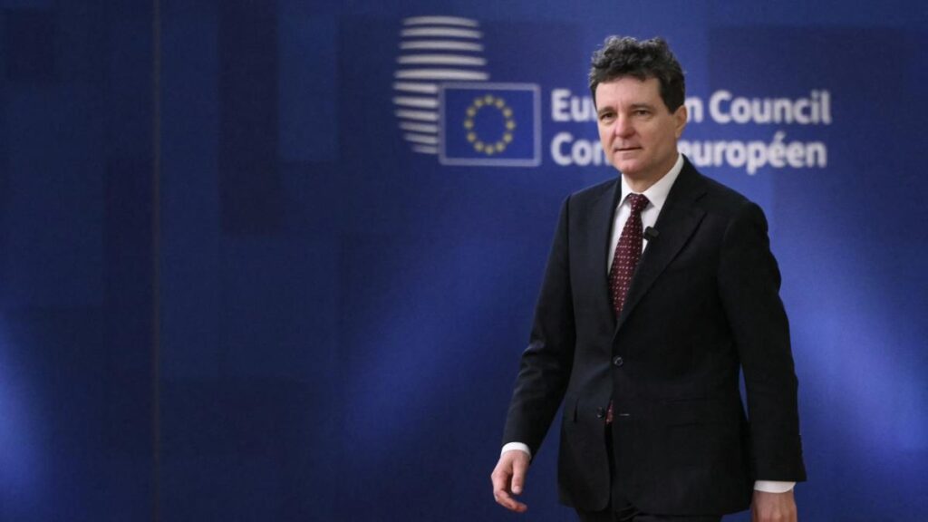 Nicuşor Dan participă la reuniunea extraordinară a Consiliului European