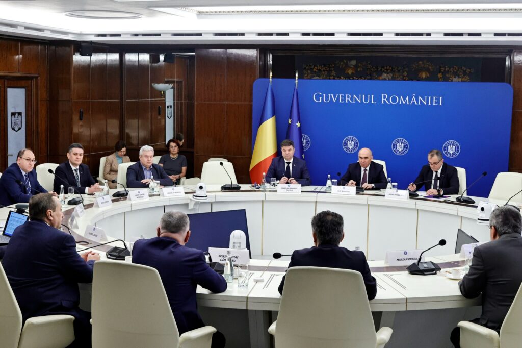 Premierul Ilie Bolojan, consultări cu rectorii universităților privind bugetul educației și cercetării pentru 2026