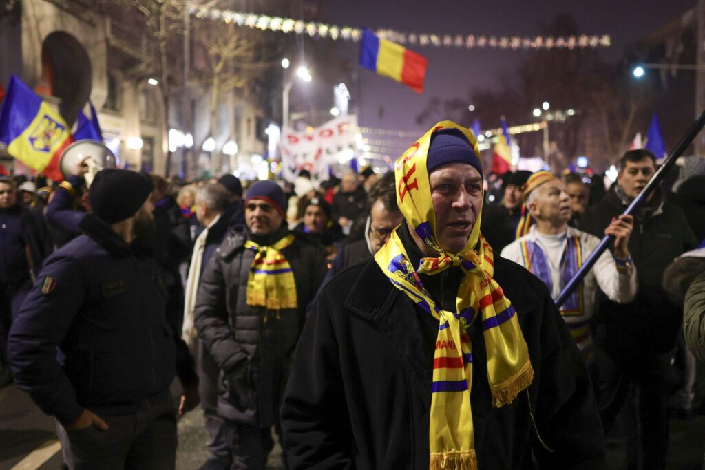 Protest al formaţiunilor suveraniste în Bucureşti împotriva Guvernului și a „Legii Vexler”