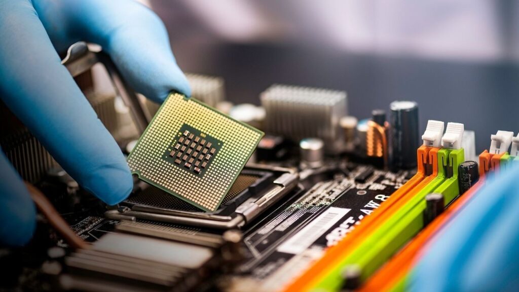 România a depășit țintele asumate în PNRR pentru dezvoltarea industriei de semiconductori