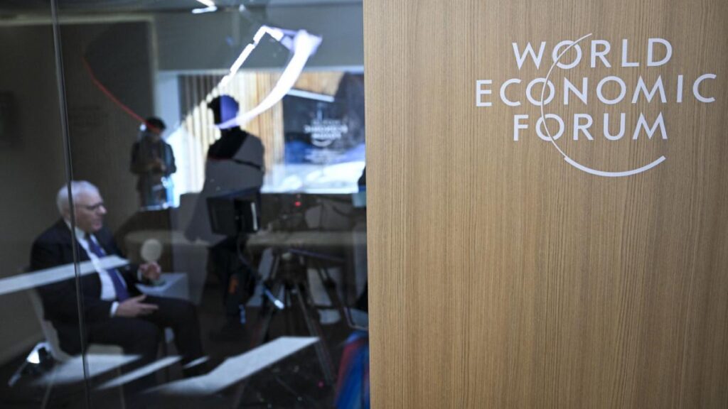 Cine va reprezenta România la Forumul Economic Mondial de la Davos