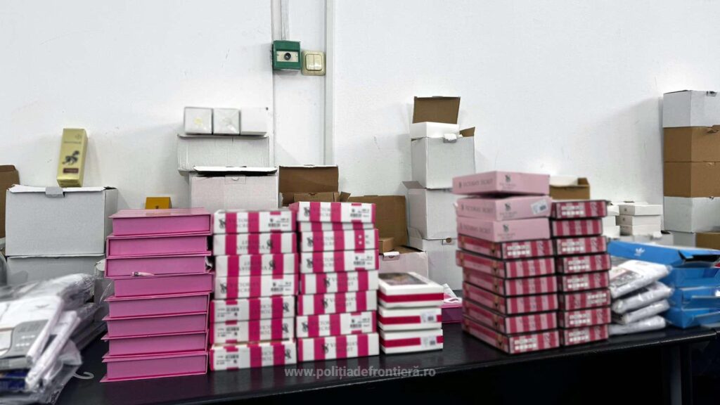 Peste 1.100 de produse suspecte de contrafacere descoperite la Giurgiu