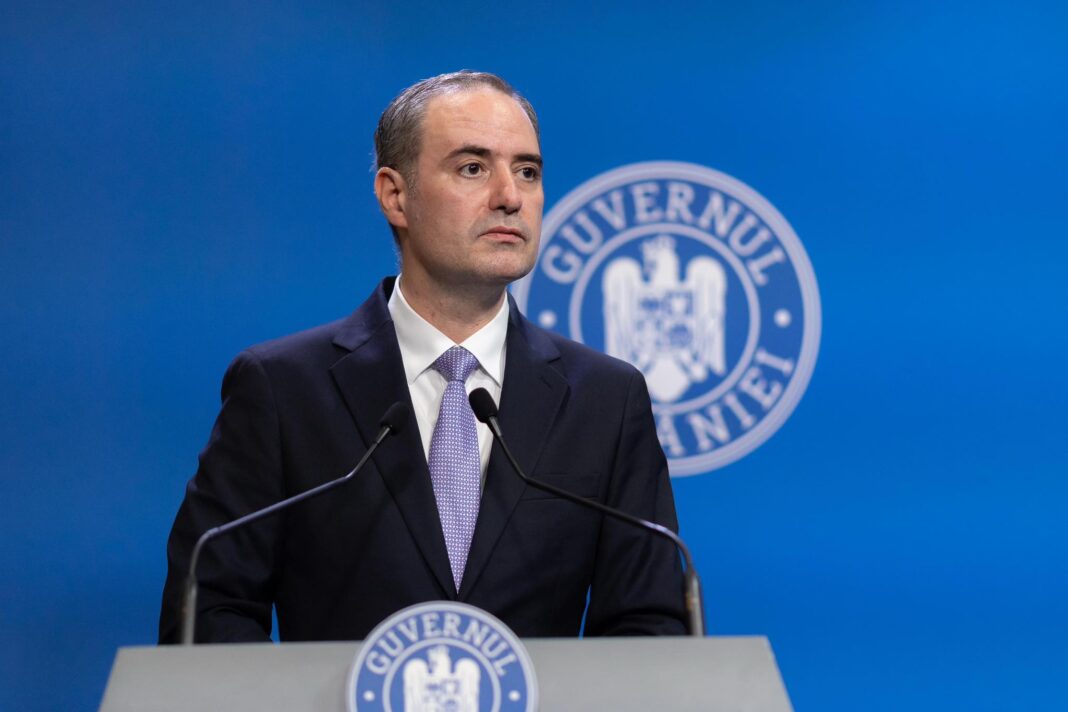 Ministrul Finanţelor anunță că dobânzile la împrumuturile în lei şi euro au scăzut