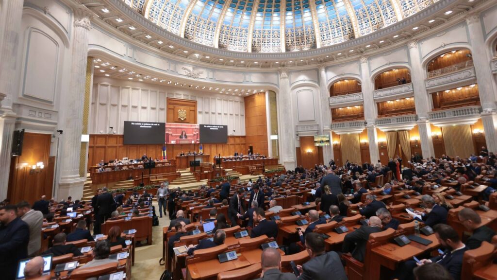 Trei senatori AUR cer bani publici de la Parlament ca să participe la un eveniment anti-globalist în SUA