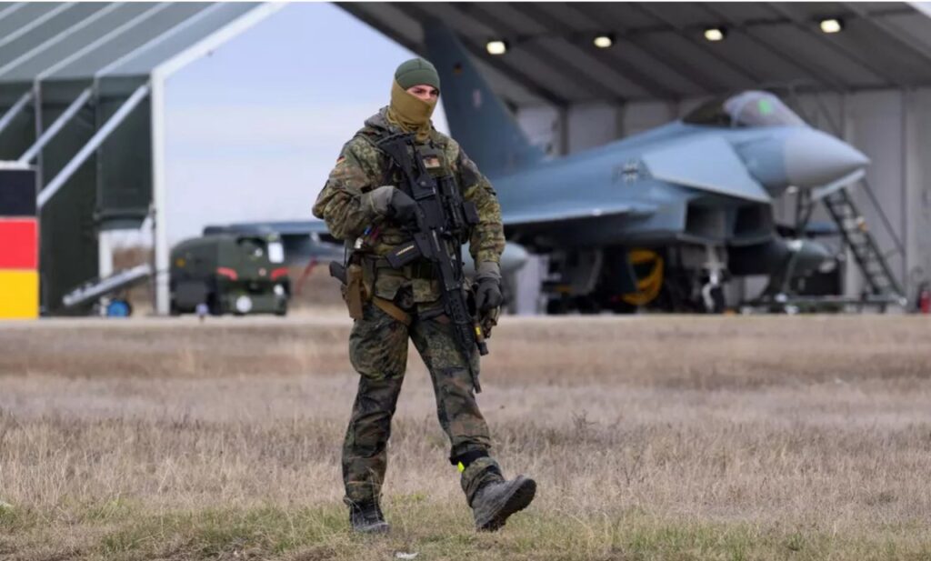 Germania va ocupa mai multe poziţii de vârf în structura de comandă militară a NATO decât SUA