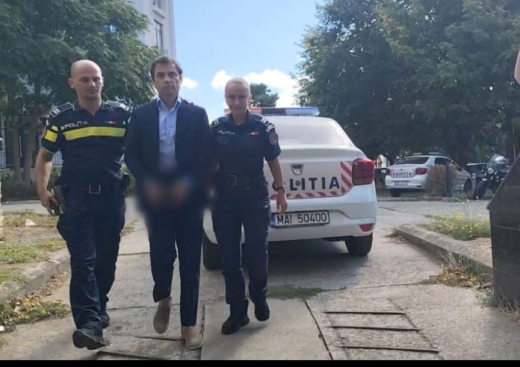 Cristian Radu, primarul suspendat al Mangaliei, rămâne în arest preventiv pentru încă 30 de zile