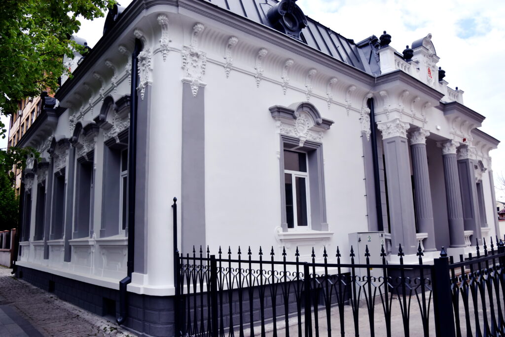 Clădiri istorice readuse la viață în Râmnicu Vâlcea. Investiții europene pentru patrimoniul orașului