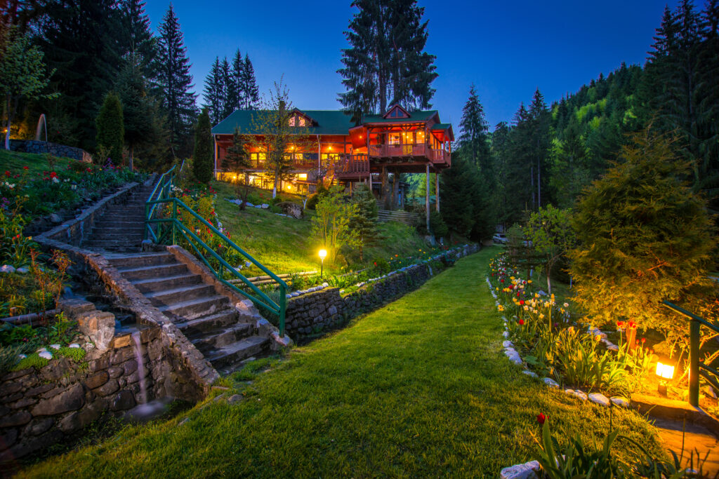 Hadar Chalet – fostul pavilion de vânătoare al lui Ceaușescu, acum destinație exclusivistă de lux