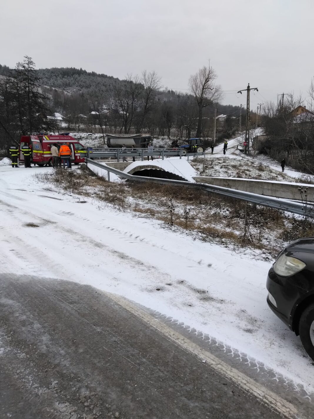 Incident rutier pe DC Stăncești, soldat cu rănirea unui muncitor