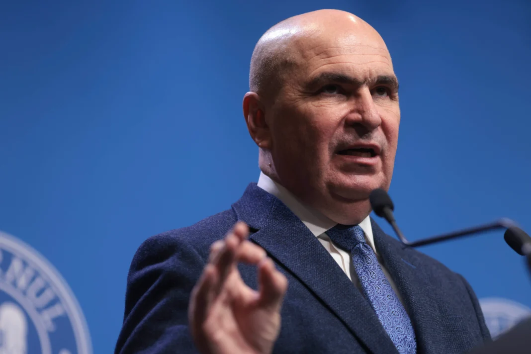 Bolojan: Îmbunătățirea serviciilor consulare rămâne o prioritate pentru Guvern