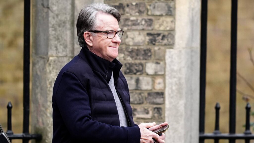 Lord Mandelson, eliberat pe cauțiune după arestarea în dosarul Epstein