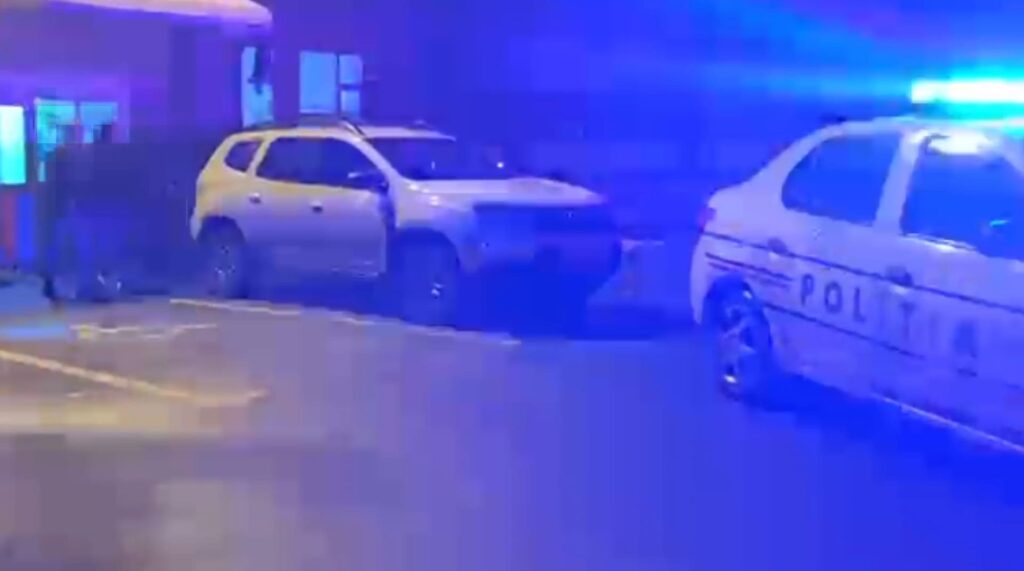 (VIDEO) Taximetriști agresați! Polițiștii doljeni au reținut un bărbat pentru lovire și distrugere