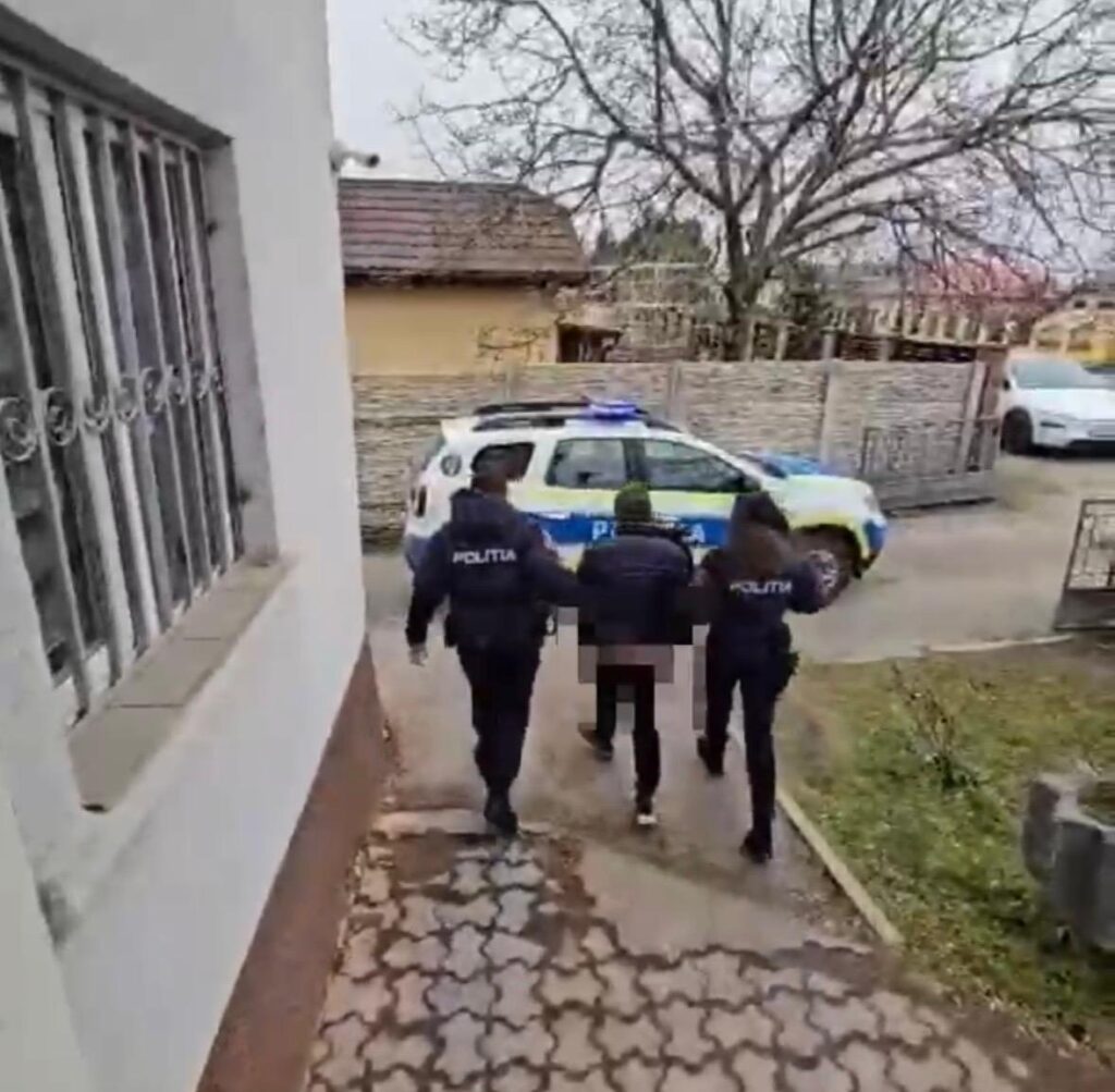 (VIDEO) Tânăr reținut pentru furt calificat în comuna Amărăștii de Sus