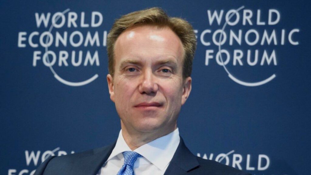 Președintele Forumului Economic Mondial de la Davos a demisionat după ce numele său a apărut dosarele Epstein