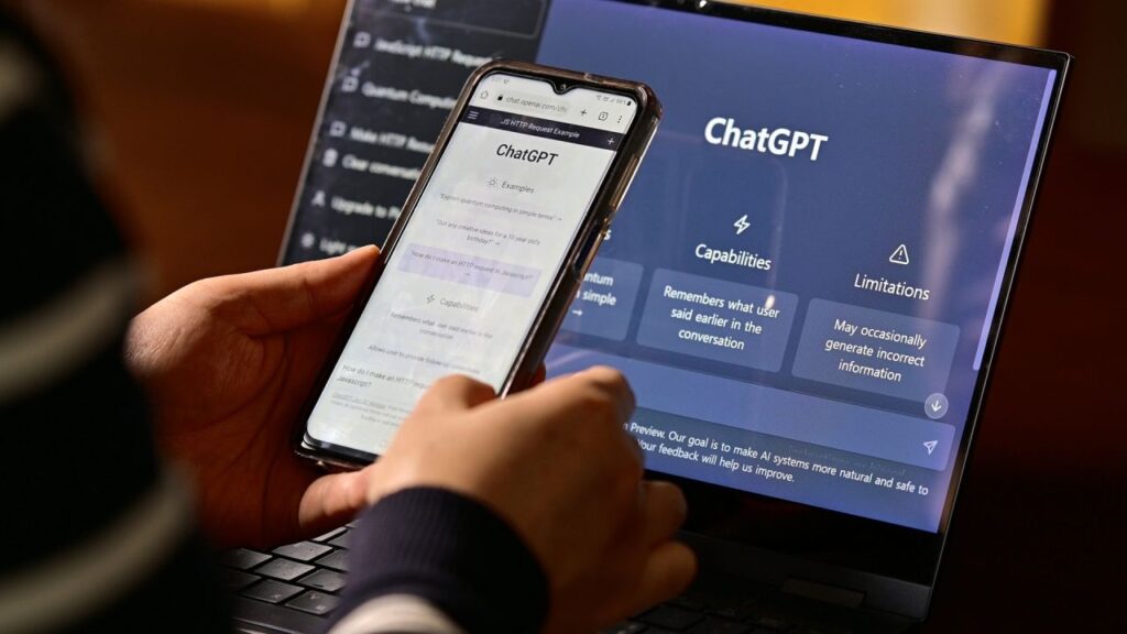 Zeci de angajați CFR, acuzați de șpagă, ar fi apelat la ChatGPT pentru sfaturi despre cum să evite închisoarea