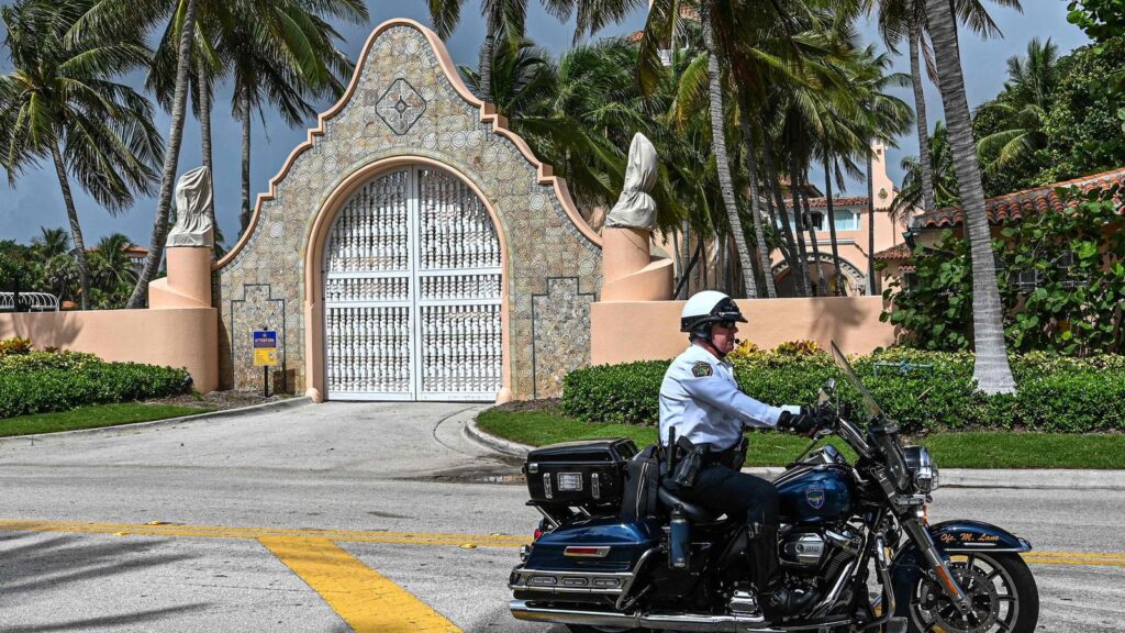 Bărbat împușcat de serviciile secrete americane după ce a încercat să intre noaptea în reședința lui Donald Trump din Mar-a-Lago