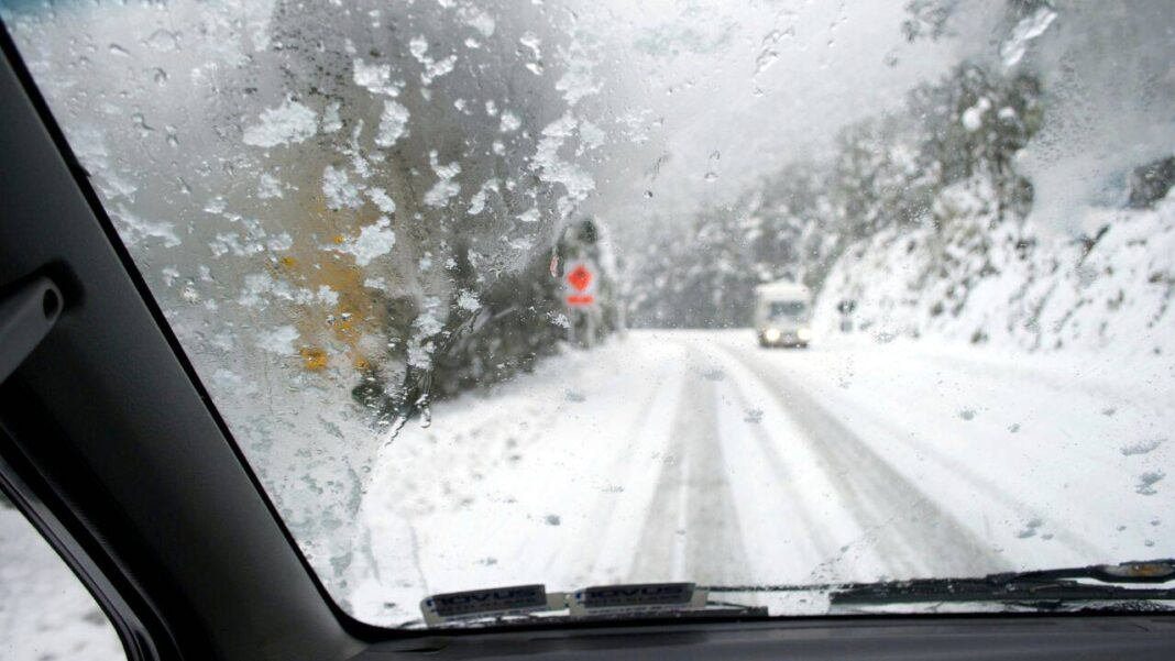 Recomandări pentru conducerea în siguranță pe timp de iarnă