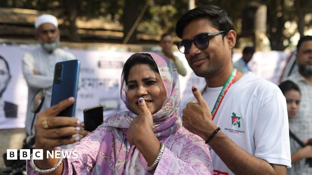 Schimbare majoră de putere după 15 ani de guvernare Hasina. Tinerii și relațiile cu India, în centrul noii etape politice