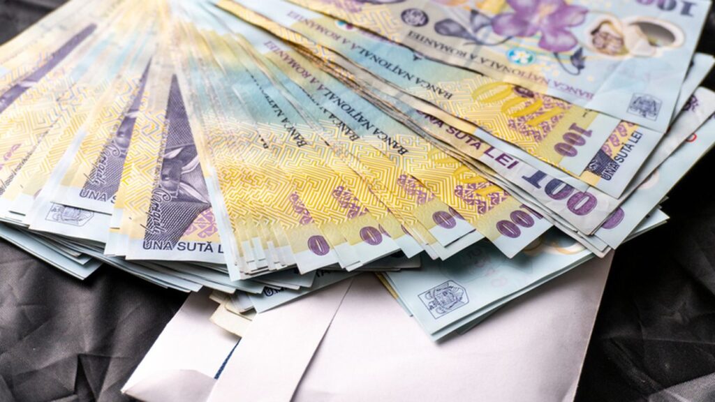 BNR: Depozitele la bănci ale firmelor și populației au scăzut, în ianuarie, cu 1,8%