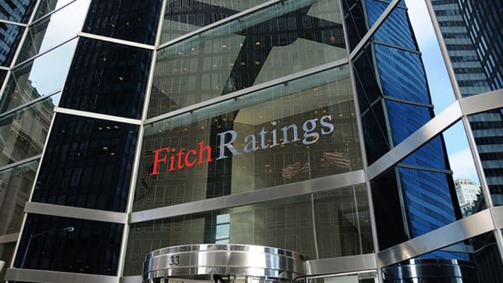 Fitch menține ratingul suveran al României la ‘BBB minus’, cu perspectivă negativă