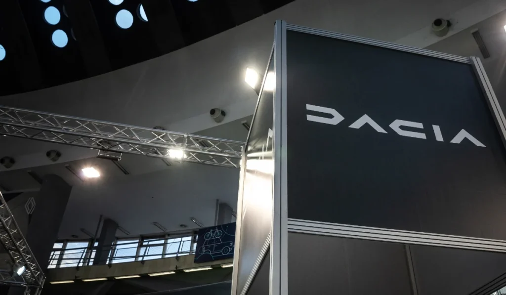 Automobile Dacia reduce personalul printr-o campanie de plecări voluntare