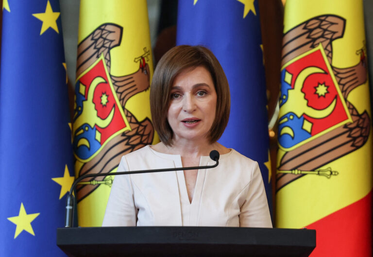 Maia Sandu: „Libertatea de expresie este pentru oameni, nu pentru conturi false”