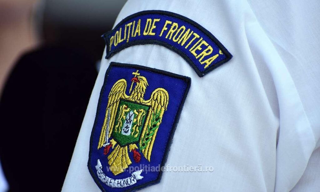 Doi polițiști de frontieră din Bihor, reținuți după ce au luat mită de la un șofer bulgar. L-au dus cu autospeciala la bancomat să retragă banii. Comunicare prin Google Translate.