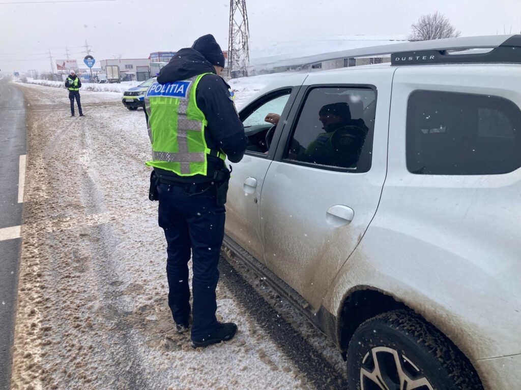 Acțiune tip „releu” a polițiștilor doljeni pe DN 6
