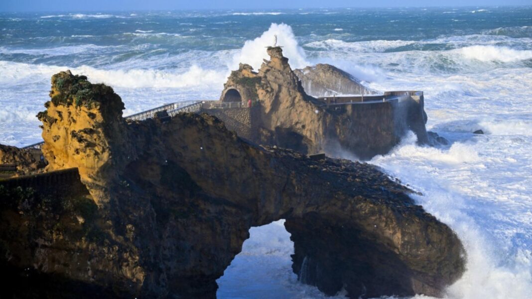 Avertisment MAE după ce furtuna NILS lovește Franța