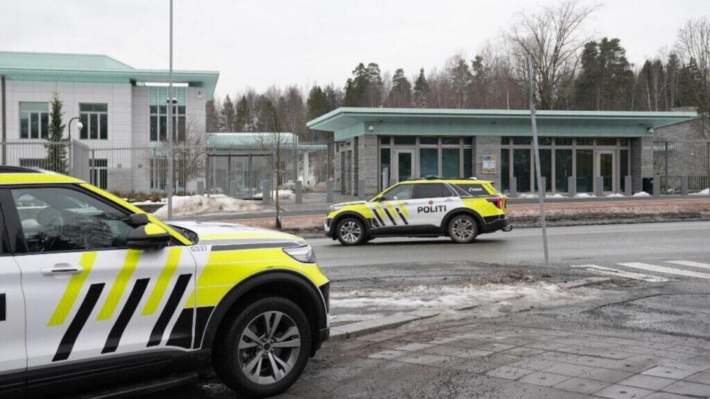 Trei frați arestați în Norvegia după explozia de la ambasada SUA din Oslo