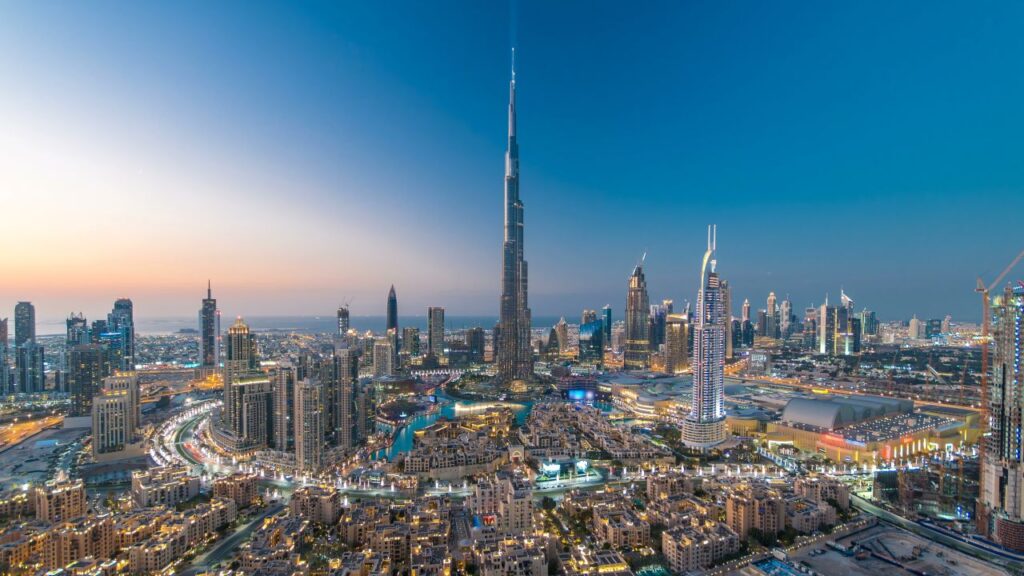 Emiratele Arabe vor plăti cazarea pentru turiștii străini care nu pot pleca din Dubai și Abu Dhabi