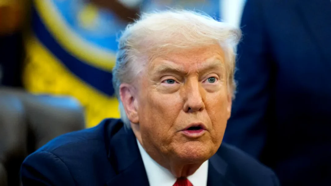Donald Trump spune că de două zile negociază pacea cu Iranul