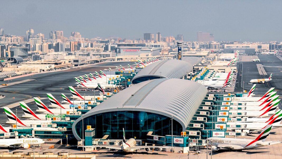 MAE: Activitatea reluată parţial pe aeroporturile din Dubai și Abu Dhabi
