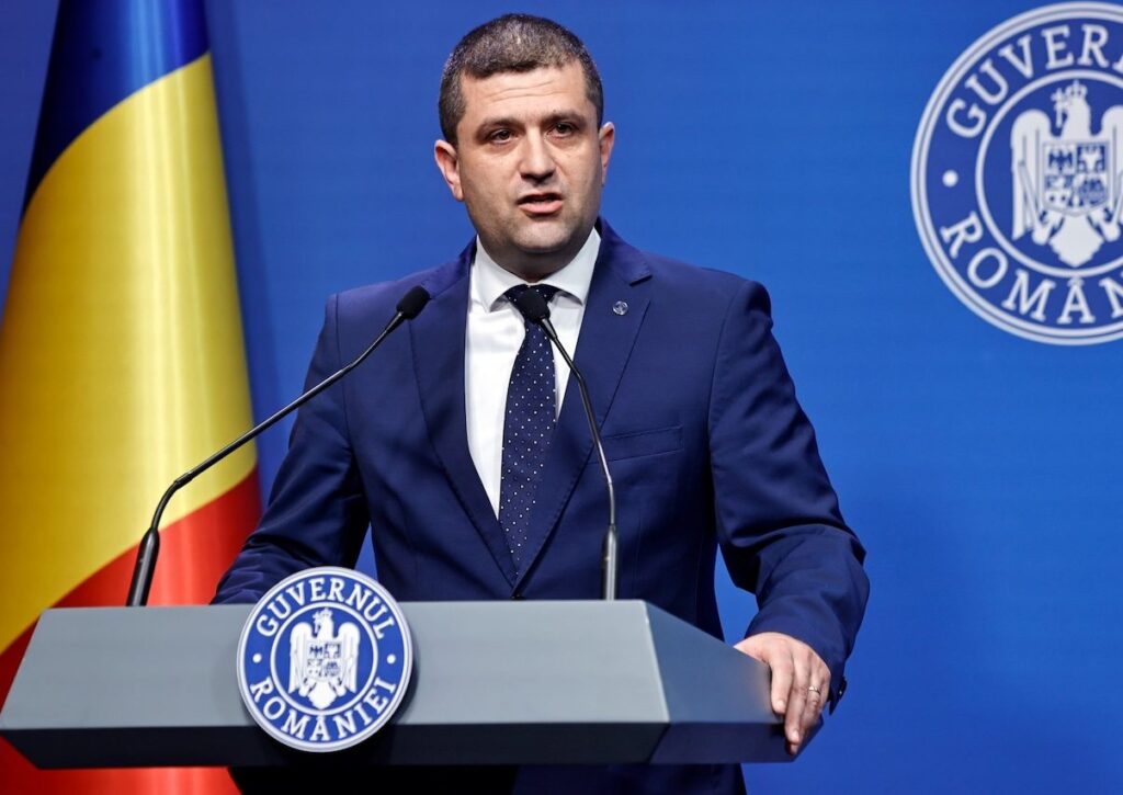 Ministrul Apărării: România poate trimite militari care să ajute la deblocarea Strâmtorii Ormuz