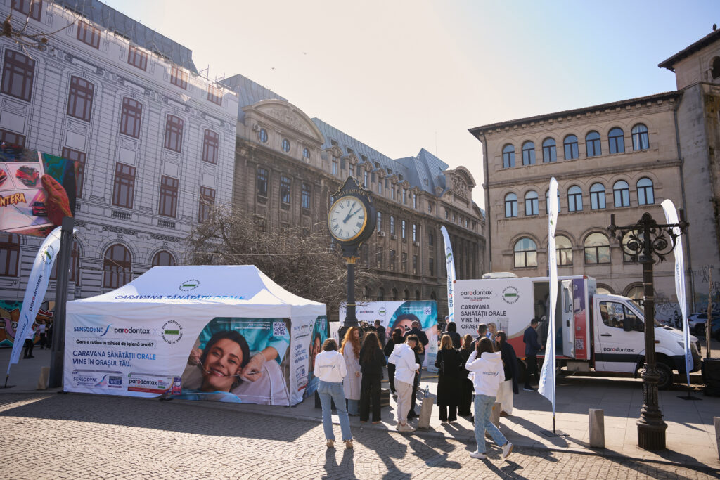 Caravana Sănătății Orale ajunge în acest weekend la Craiova: consultații stomatologice gratuite pe esplanada Teatrului Național „Marin Sorescu”