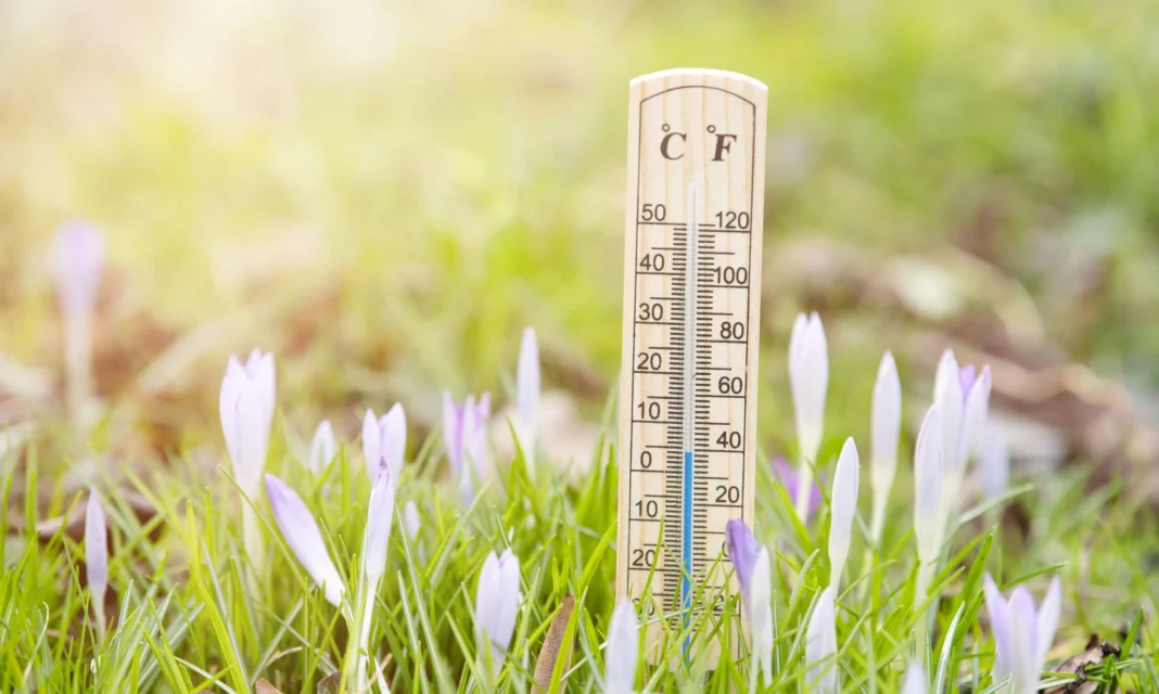 Trei zile de vreme mai caldă faţă de normal în toată ţara, urmate de o răcire accentuată