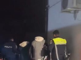 Doi tineri reținuți pentru 24 de ore