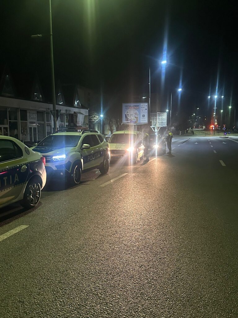 Controale în trafic în Vâlcea: polițiștii verifică purtarea centurii de siguranță