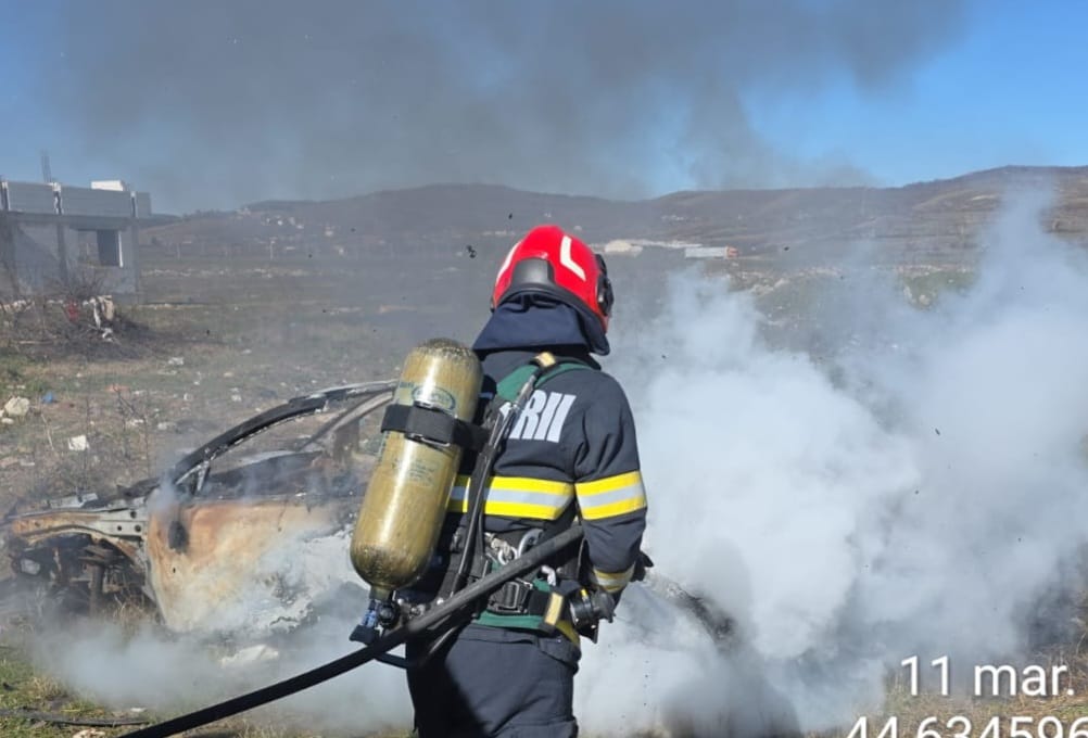 Pompierii au intervenit rapid pentru stingerea focului