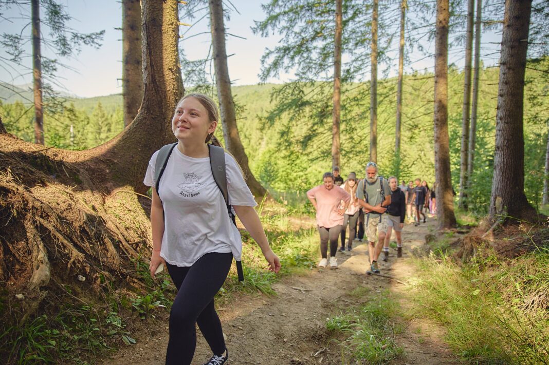 Familia rămâne cea mai importantă valoare pentru adolescenții din România