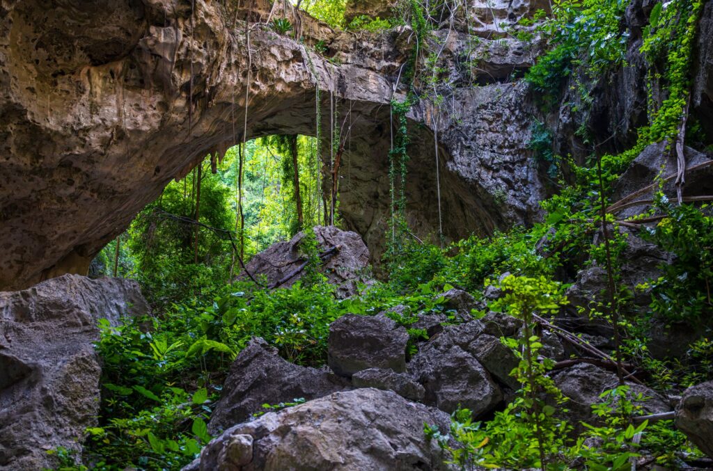 Peștera Laang Spean din provincia Battambang, nord-vestul Cambodgiei