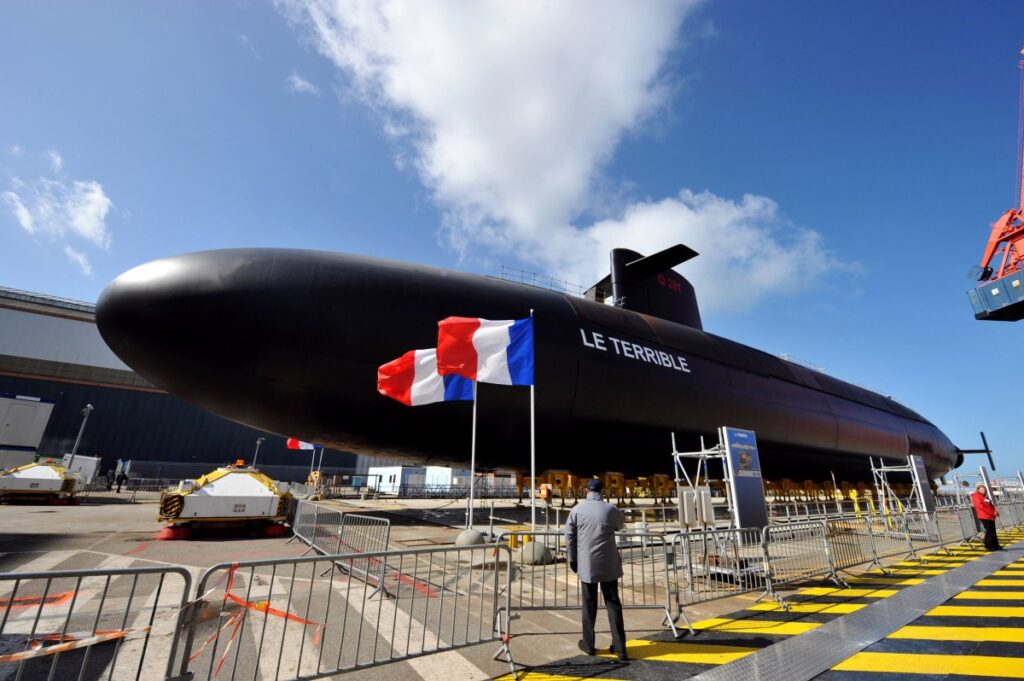 Franța a invitat România la discuții despre „umbrela nucleară”