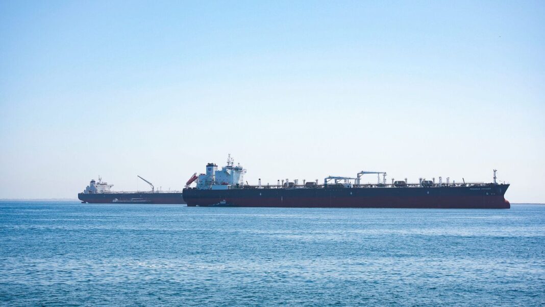 Al treilea petrolier din „flota din umbră” a Rusiei, sechestrat de Franţa