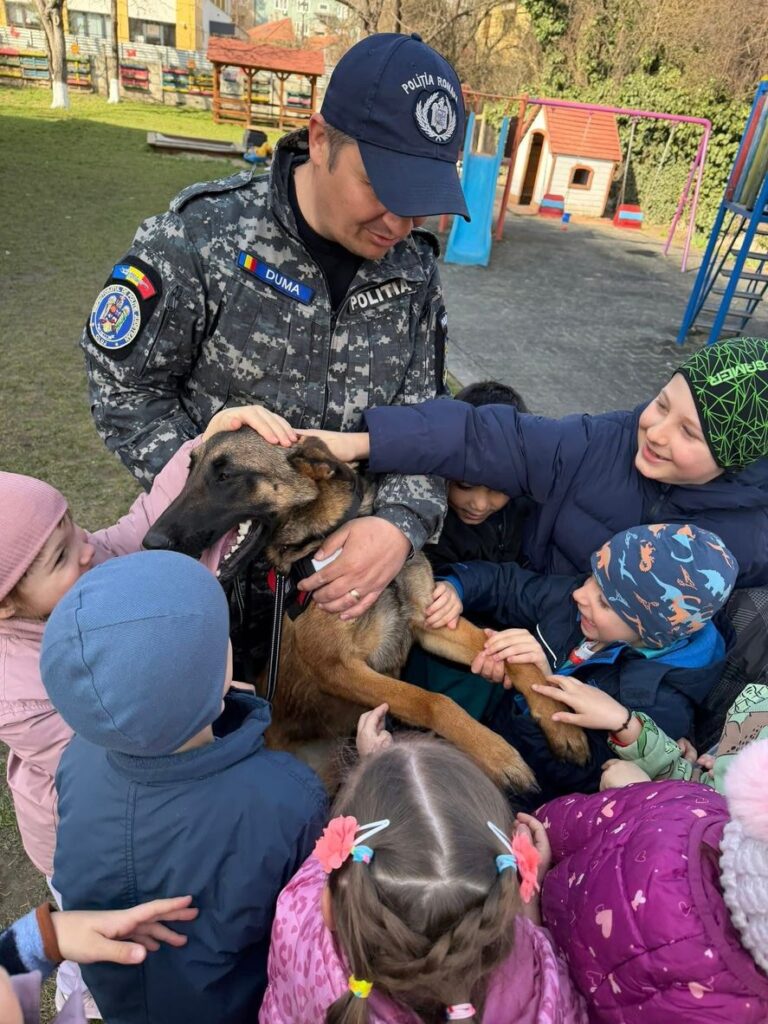 Câte animale spune ministrul Predoiu că au fost salvate de angajații MAI