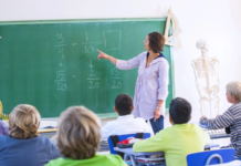 Profesorii vor fi evaluați psihiatric înainte de angajare