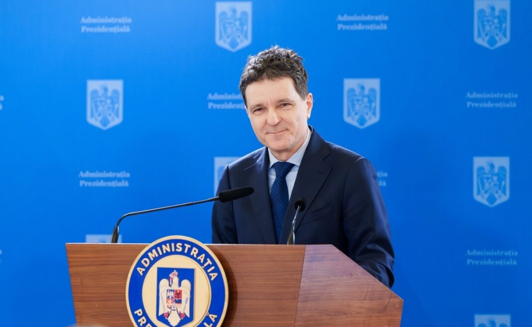 Nicuşor Dan: Euro trebuie să fie un obiectiv pentru România