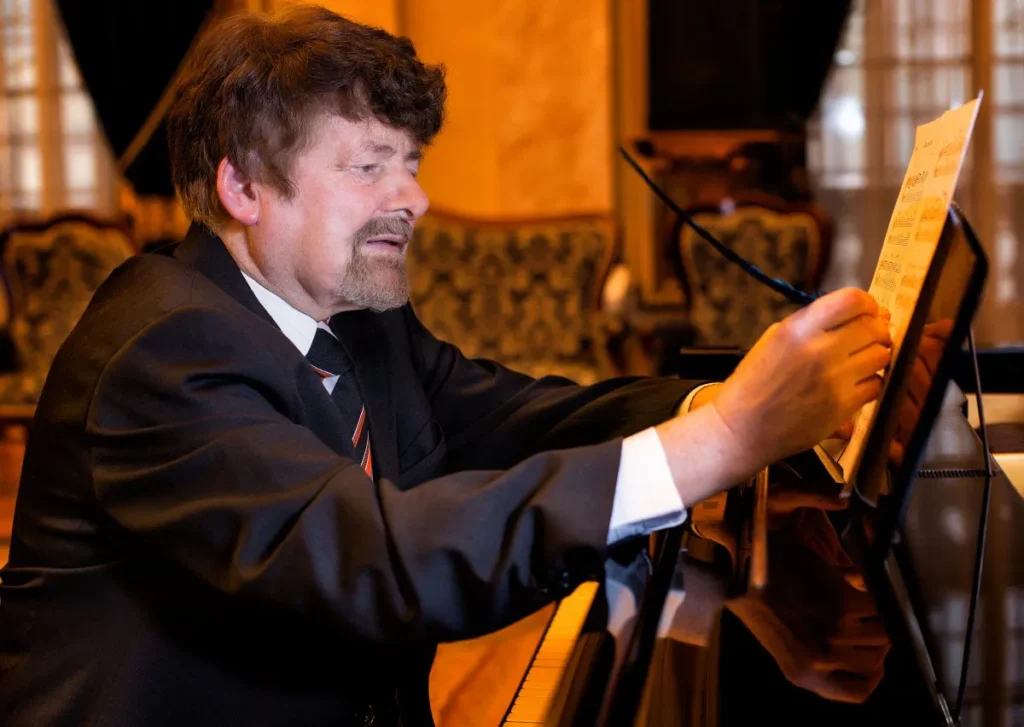 A murit compozitorul de muzică ușoară Zsolt Kerestely