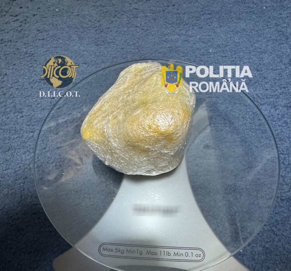 Cocaină adusă din Italia, descoperită la Craiova: bărbat prins în flagrant după ce a ridicat un colet