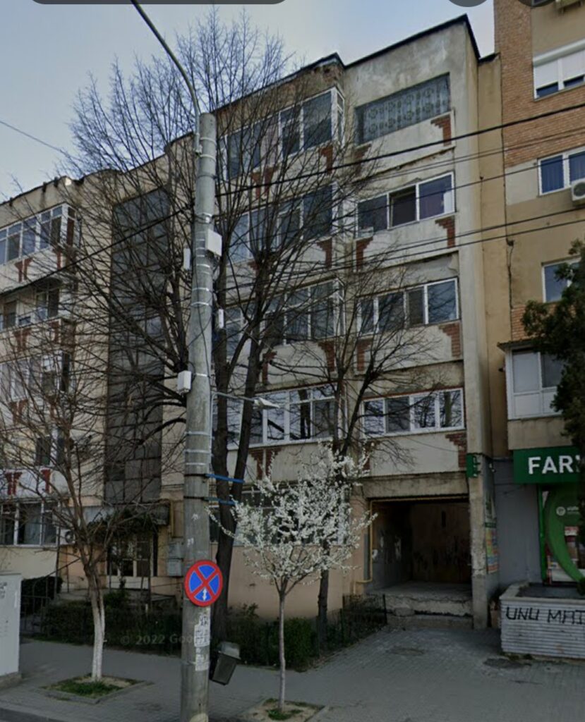 Gang transformat în „toaletă publică” în zona 1 Mai. Locatarii cer măsuri urgente