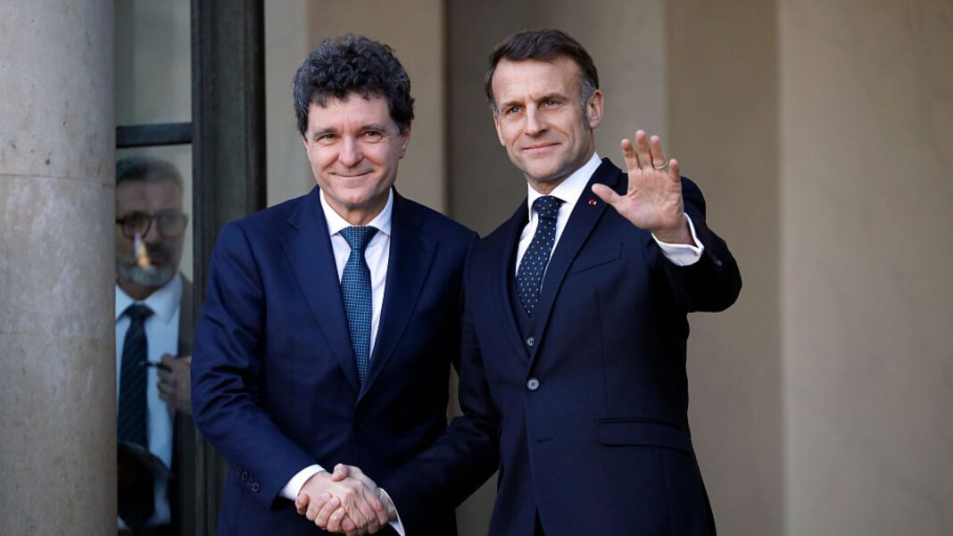 Președintele Franței va veni în România